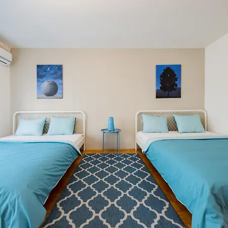 !promo! Blue Amber Downtown-free Private Garage-fast Wi-fi * Novi Sad