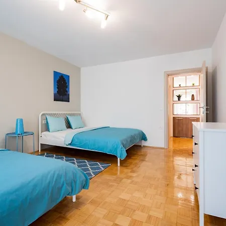 !promo! Blue Amber Downtown-free Parking-fast Wi-fi Apartament Nowy Sad