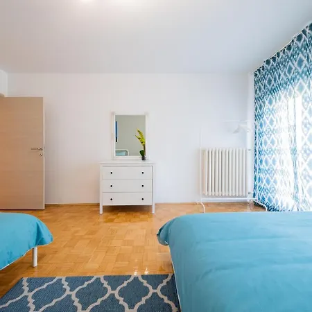 !promo! Blue Amber Downtown-free Private Garage-fast Wi-fi Apartment Novi Sad