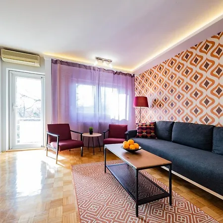 !promo! Blue Amber Downtown-free Parking-fast Wi-fi Apartament Nowy Sad